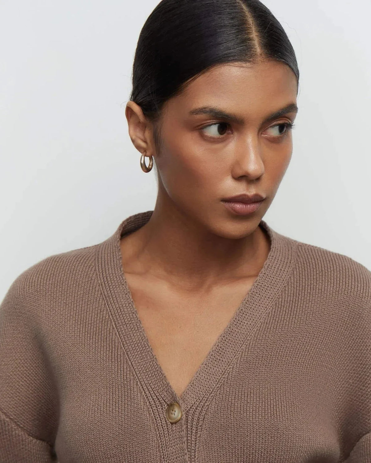 Knitted cardigan with pockets